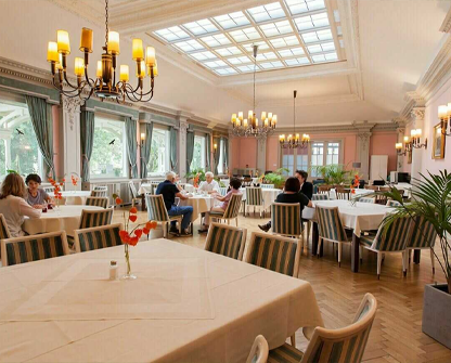 Job karriere Vielfältiges Arbeitsumfeld | Klinik Friedenweiler